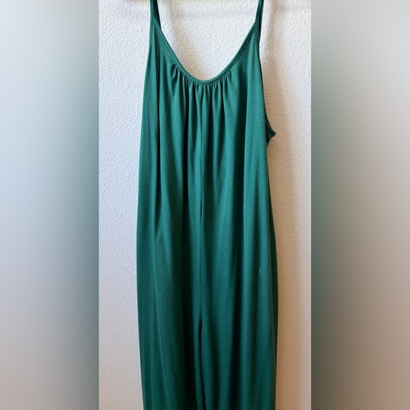 Emerald Green Wide-Leg Romper - Picture 2 of 4